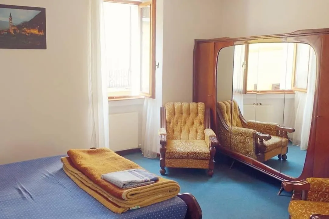 House Of Cats Apartment Domaso Italy